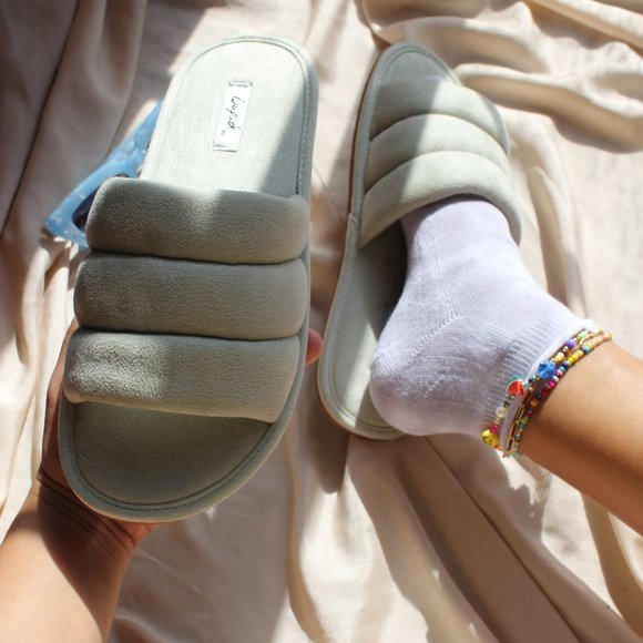 🆕️Spring has Sprung// Sage slippers - Picture 8 of 8